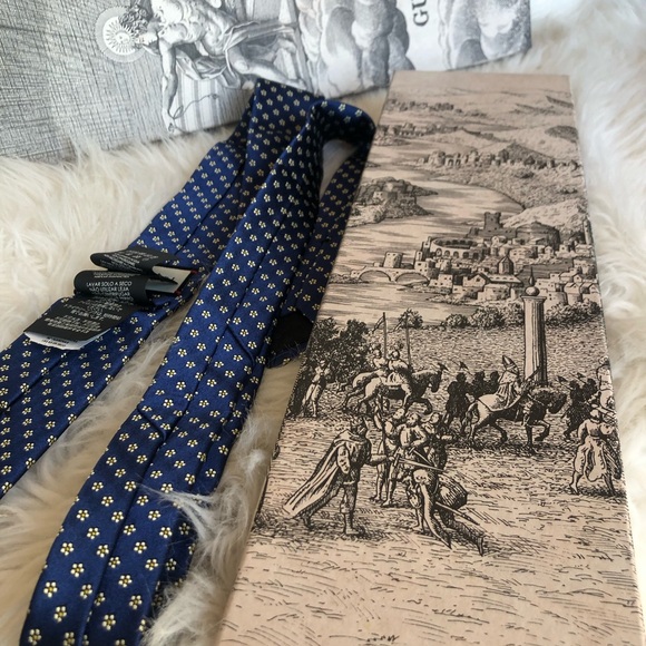 Gucci Tie - Picture 5 of 5
